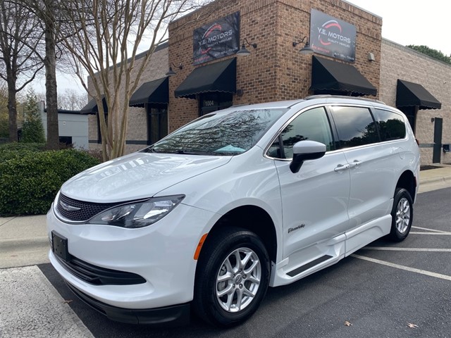 Chrysler Voyager BraunAbility Mobility Package in Apex