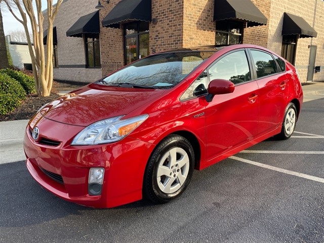 2010 Toyota Prius III's photo