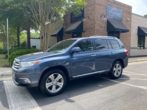 Picture of a 2013 Toyota Highlander Limited 4WD