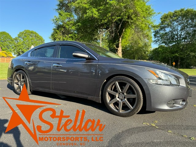 Picture of a used 2012 Nissan Maxima SV