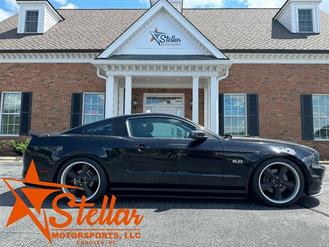 Ford Mustang GT Coupe in Hickory