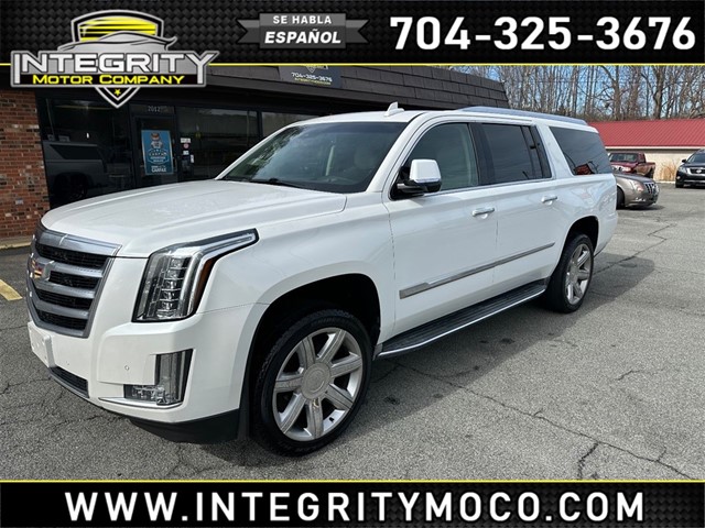 Cadillac Escalade ESV  Luxury in Newton