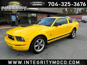 Picture of a 2006 Ford Mustang V6 Deluxe Coupe