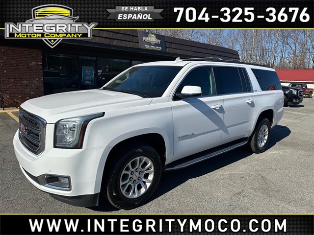 GMC Yukon XL SLT 4WD in Newton