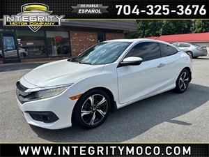 Picture of a 2017 Honda Civic Touring Coupe Automatic