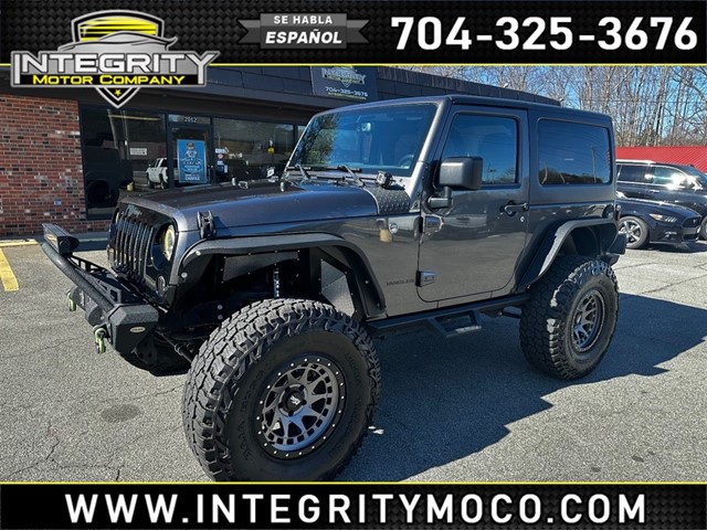 Jeep Wrangler Sport 4WD in Newton