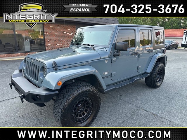 Jeep Wrangler Unlimited Sahara 4WD in Newton