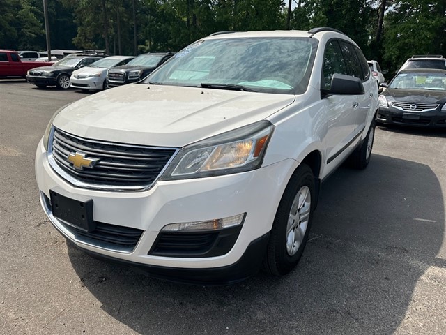 Chevrolet Traverse LS AWD w/PDC in Raleigh