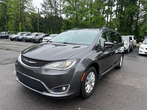 2018 Chrysler Pacifica Touring-L