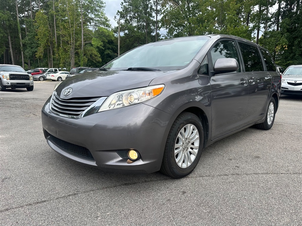 2011 Toyota Sienna