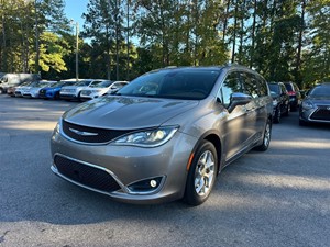 2018 Chrysler Pacifica Limited for sale by dealer