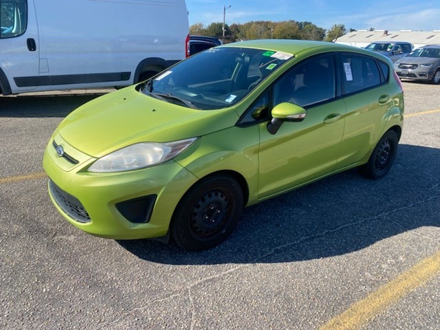 Ford Fiesta SE Hatchback in Camden