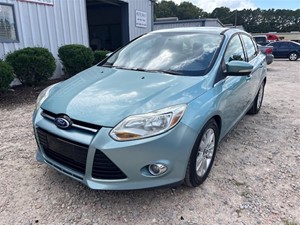 Picture of a 2012 Ford Focus SEL Sedan