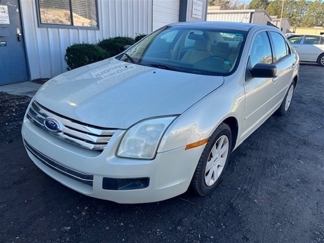 Ford Fusion S in Wendell