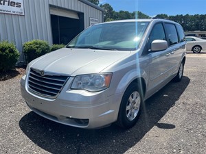 2008 Chrysler Town & Country Touring for sale by dealer