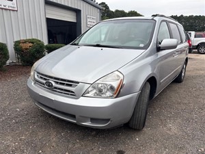 Picture of a 2009 Kia Sedona EX