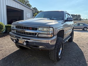 Picture of a 2001 Chevrolet Tahoe 4WD