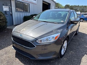 Picture of a 2015 Ford Focus SE Sedan