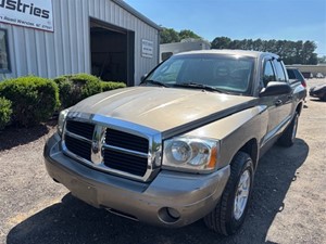 Picture of a 2006 Dodge Dakota SLT Quad Cab 2WD