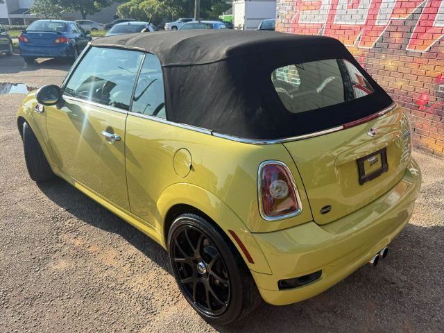2010 Mini Cooper S Convertible photo 13