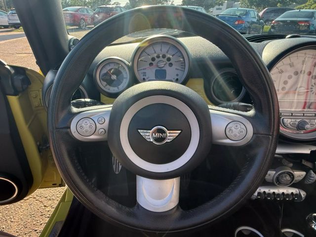 2010 Mini Cooper S Convertible photo 18