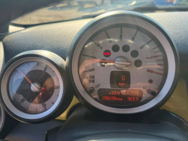 2010 Mini Cooper S Convertible photo 19