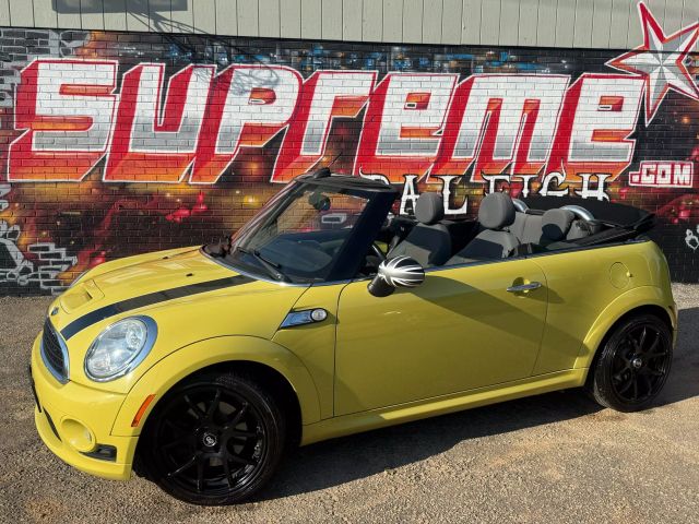 2010 Mini Cooper S Convertible photo 2