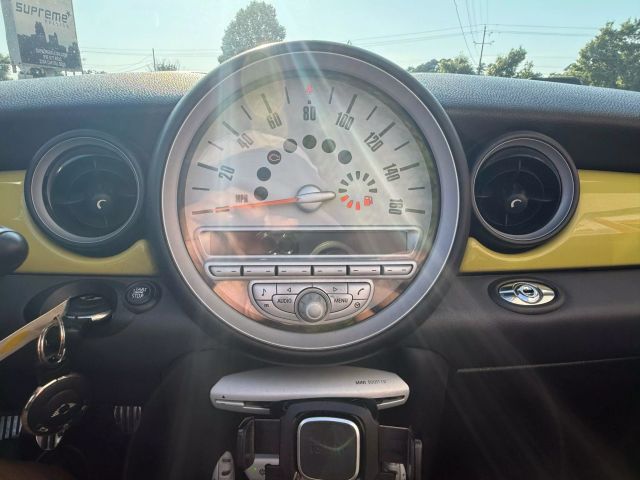 2010 Mini Cooper S Convertible photo 20