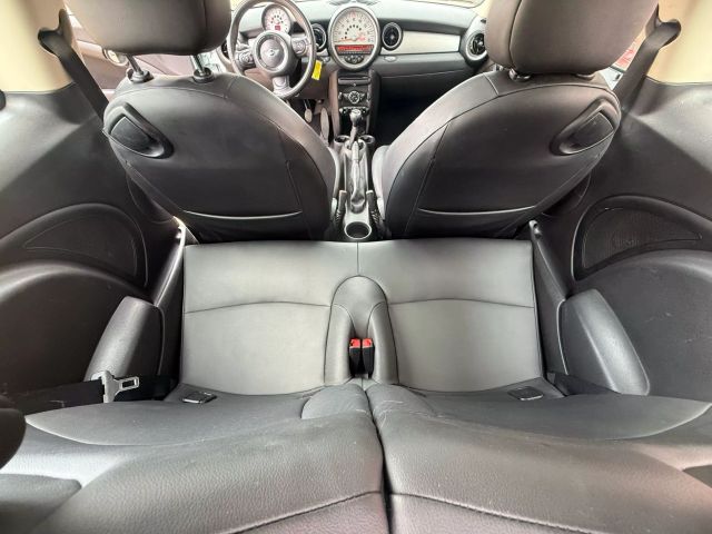 2012 Mini Cooper Hardtop photo 19