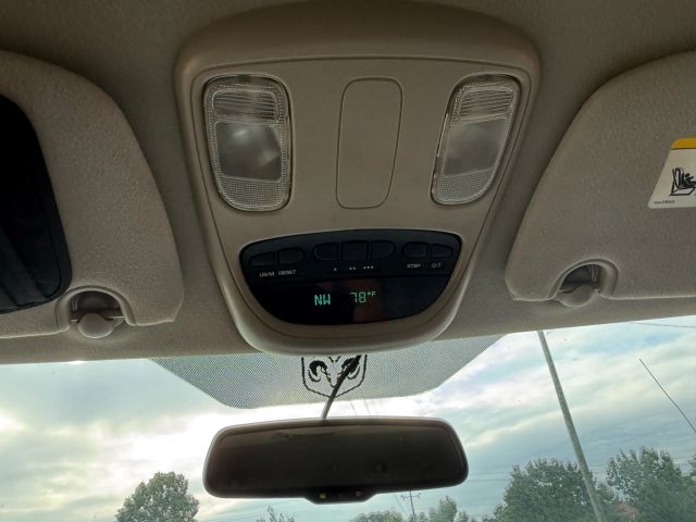 2008 Dodge Ram SLT photo 19