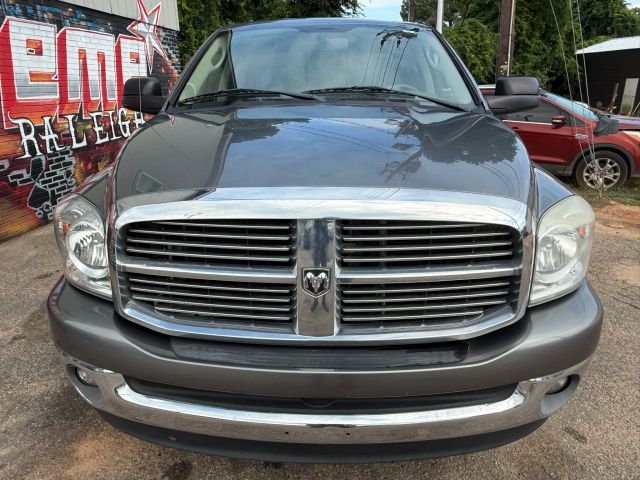 2008 Dodge Ram SLT photo 3