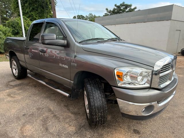 2008 Dodge Ram SLT photo 4