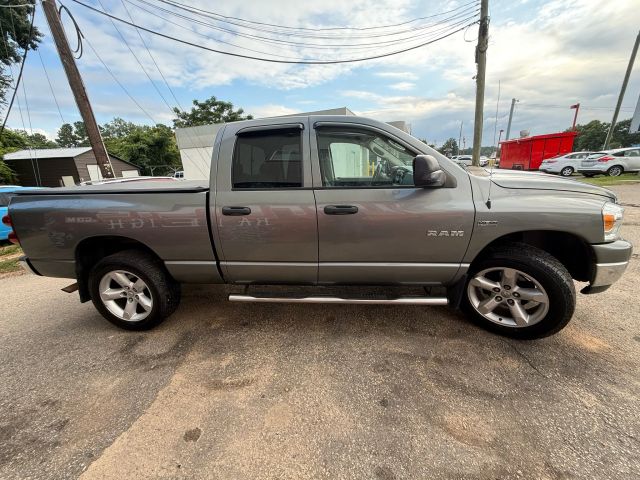 2008 Dodge Ram SLT photo 5