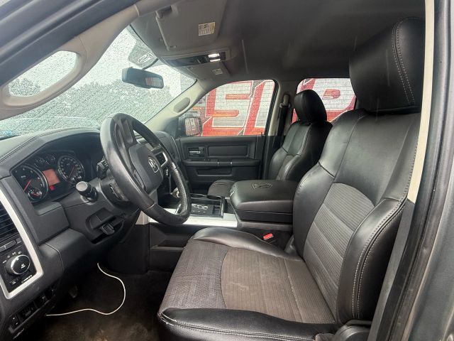 2011 Ram 1500 Sport photo 12