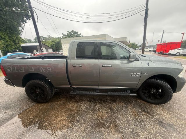2011 Ram 1500 Sport photo 5
