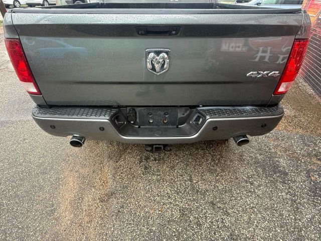 2011 Ram 1500 Sport photo 7