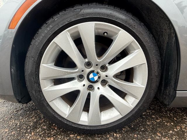 2011 Bmw 328i 3-series photo 26