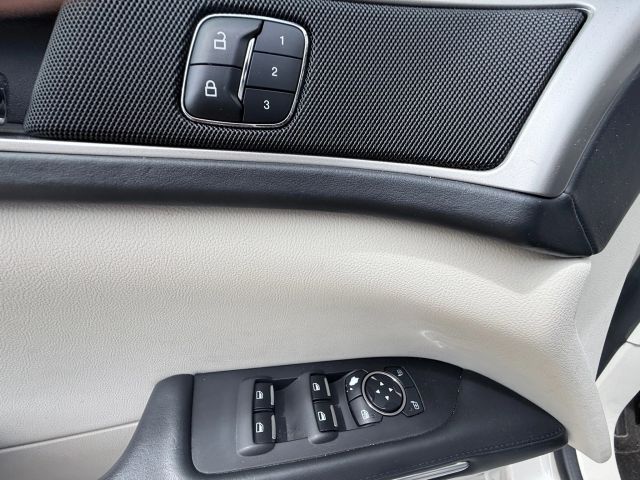 2015 Lincoln MKZ Black Label photo 5
