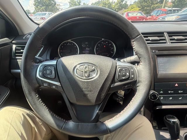2017 Toyota Camry LE photo 15