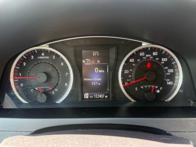 2017 Toyota Camry LE photo 16