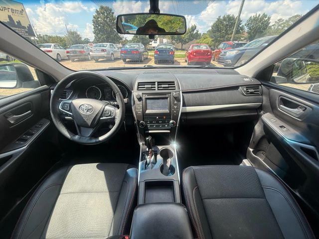 2017 Toyota Camry LE photo 22