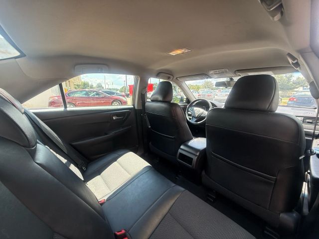 2017 Toyota Camry LE photo 26