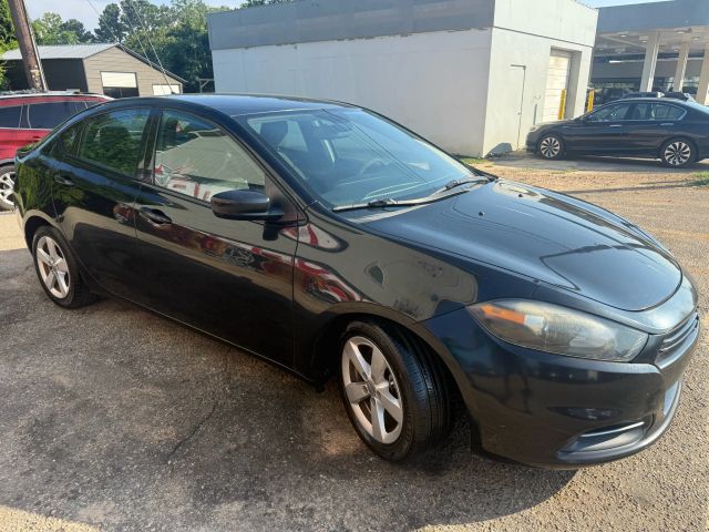 2016 Dodge Dart SXT photo 4