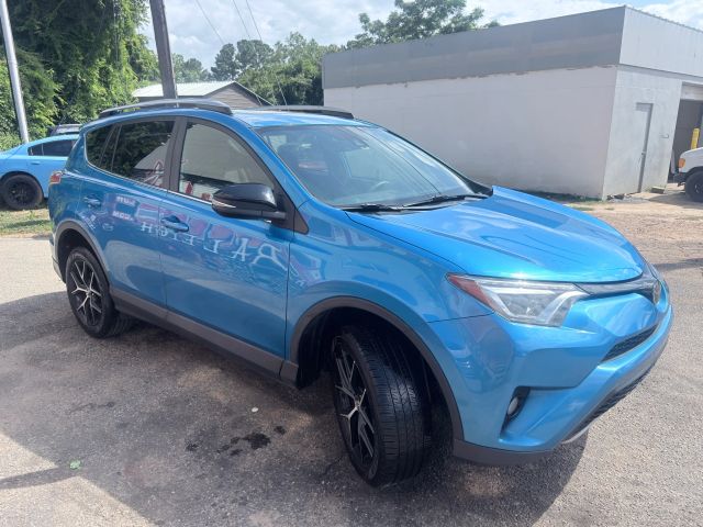 2018 Toyota RAV4 SE Sport photo 4