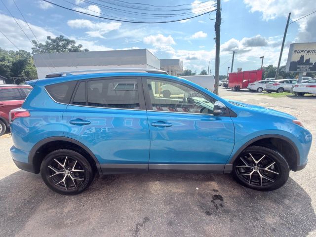 2018 Toyota RAV4 SE Sport photo 5
