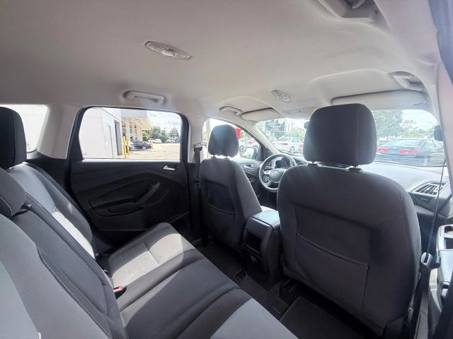 2014 Ford Escape SE Sport photo 24
