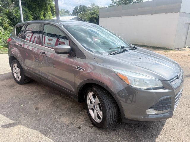 2014 Ford Escape SE Sport photo 4