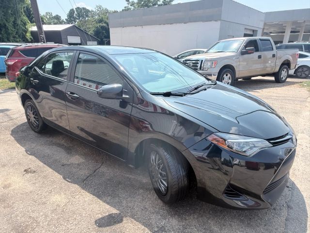 2018 Toyota Corolla XLE XSE photo 4