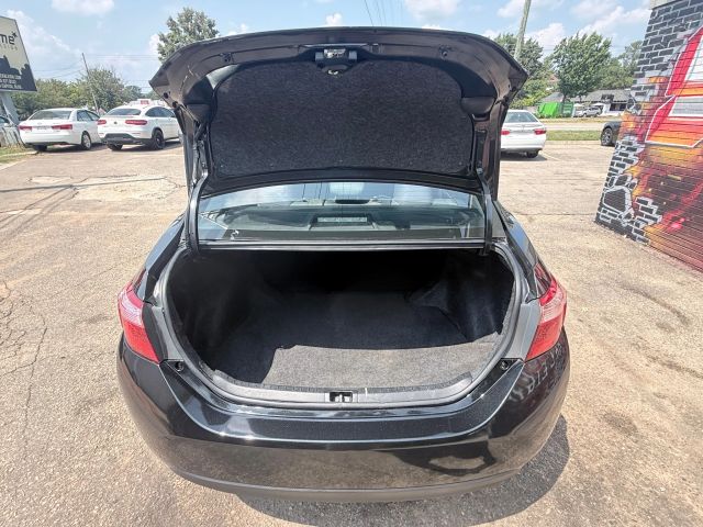 2018 Toyota Corolla XLE XSE photo 8