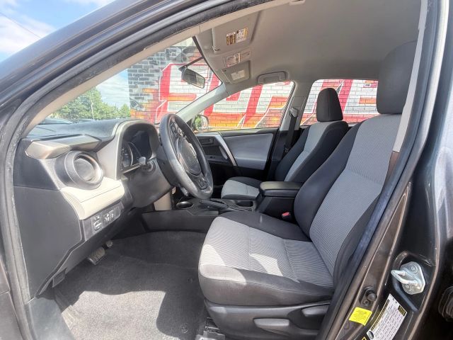 2015 Toyota RAV4 LE Sport photo 10